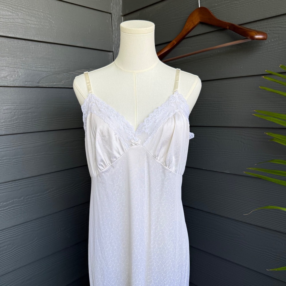 Vintage Liza Lawrence White Lace Trim Full Slip Nightgown Size XL